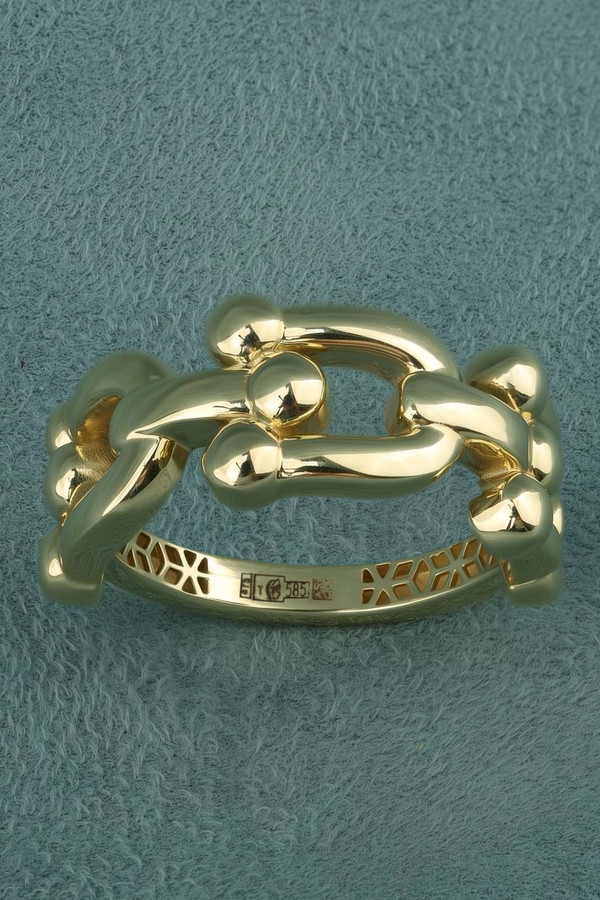 Кольцо из лимонного золота