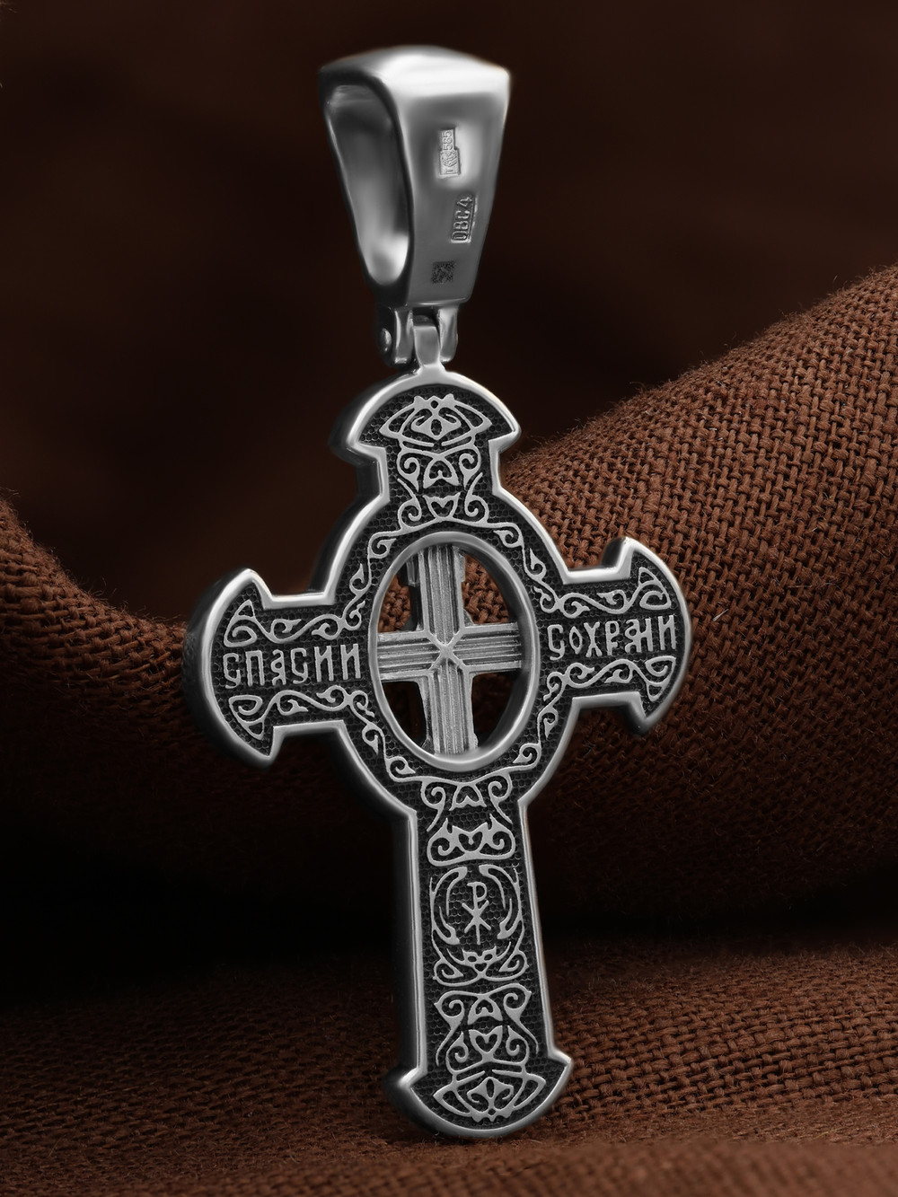 Крест из белого золота