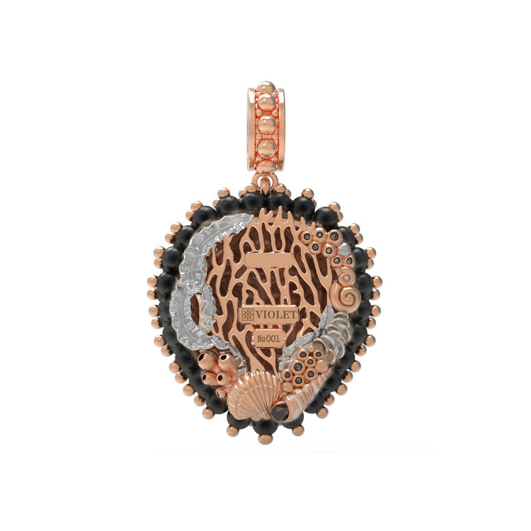 Подвеска из золота c эмалью и ониксом