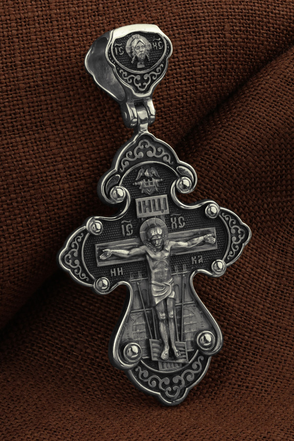 Крест из белого золота