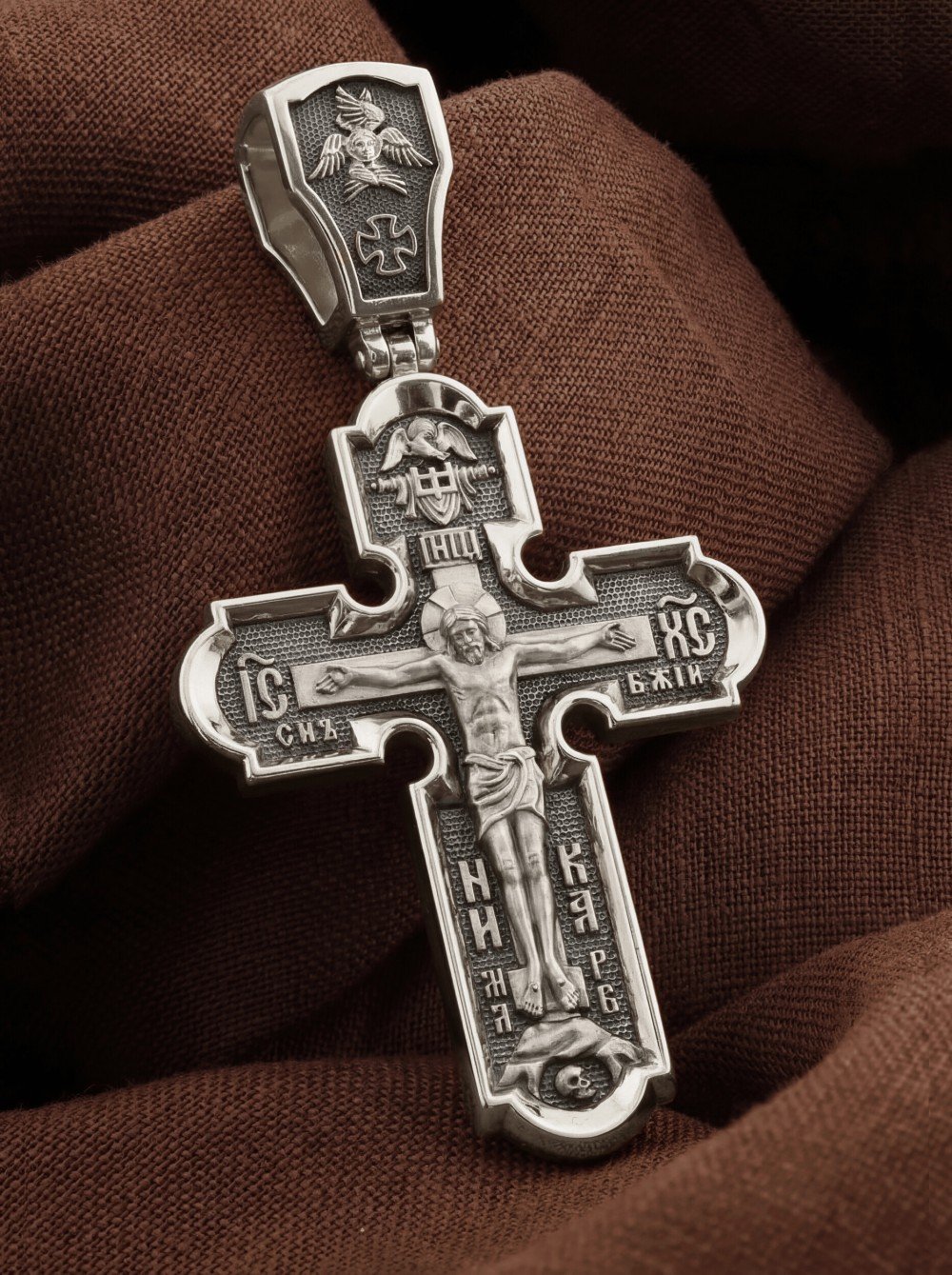 Крест из белого золота