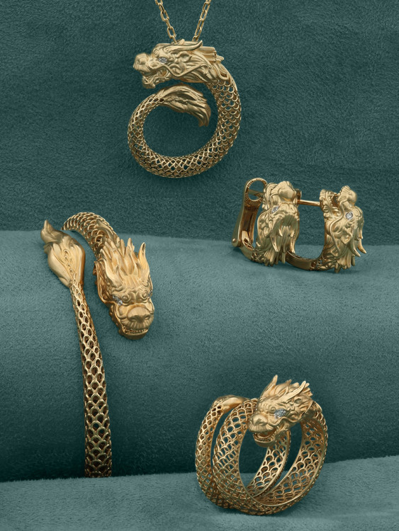 Серьги из золота c бриллиантами