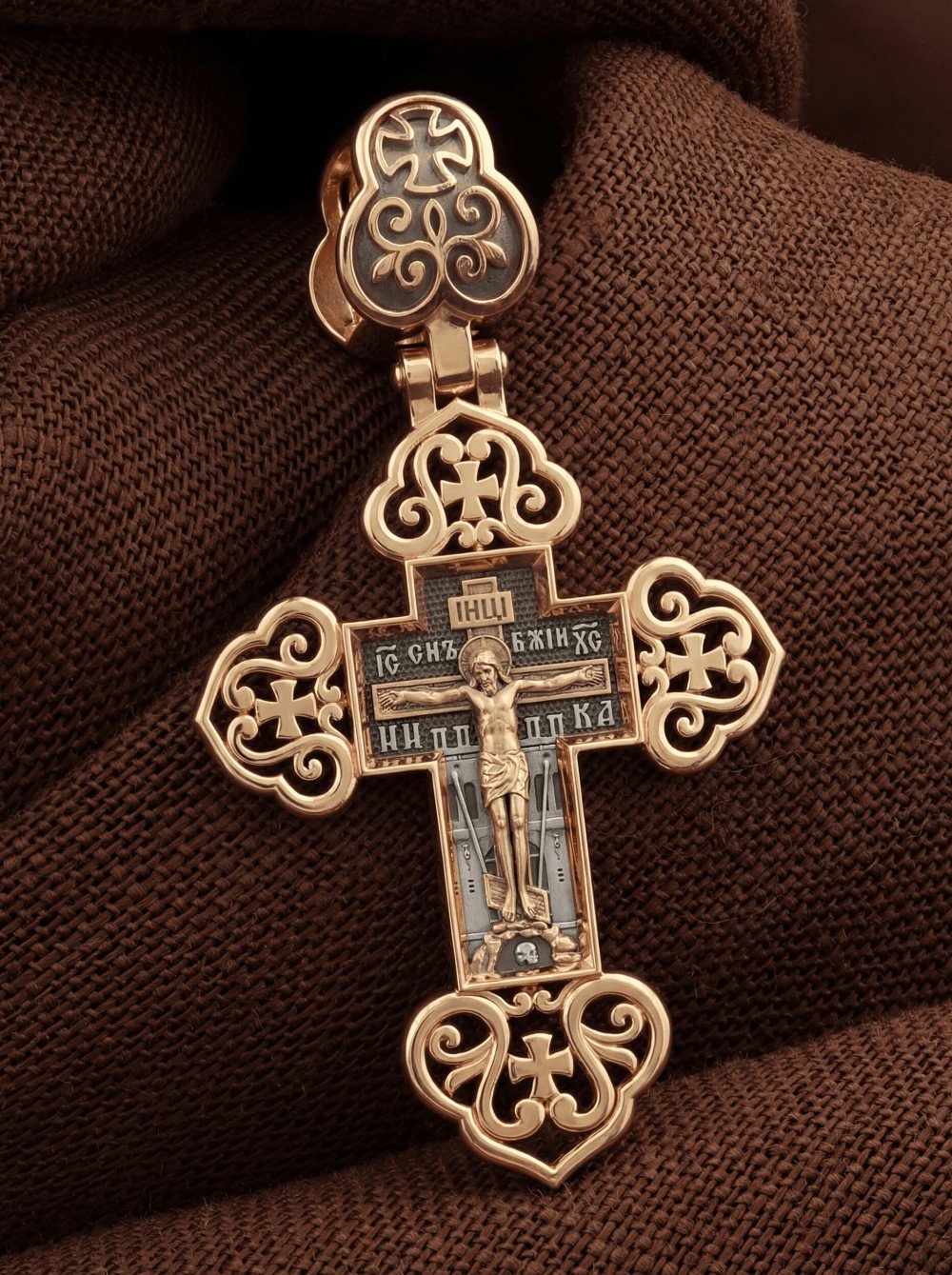 Крест из золота