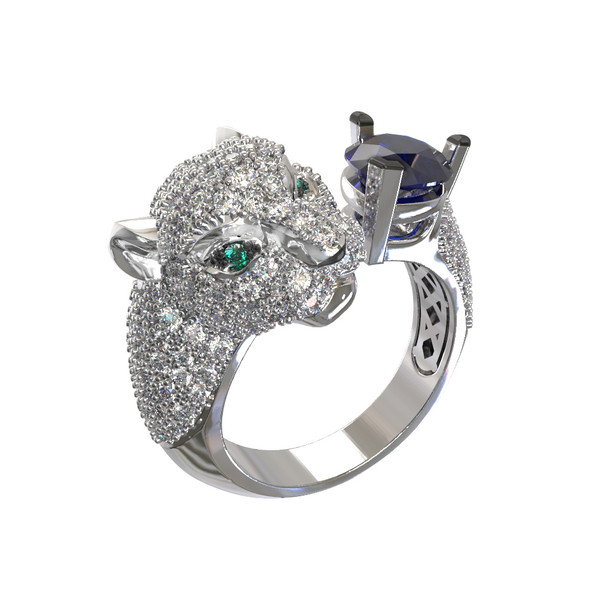 Кольцо из белого золота c бриллиантами, сапфиром и изумрудом