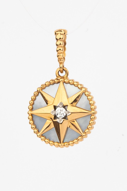 Подвеска из золота c фианитом, ониксом и перламутром