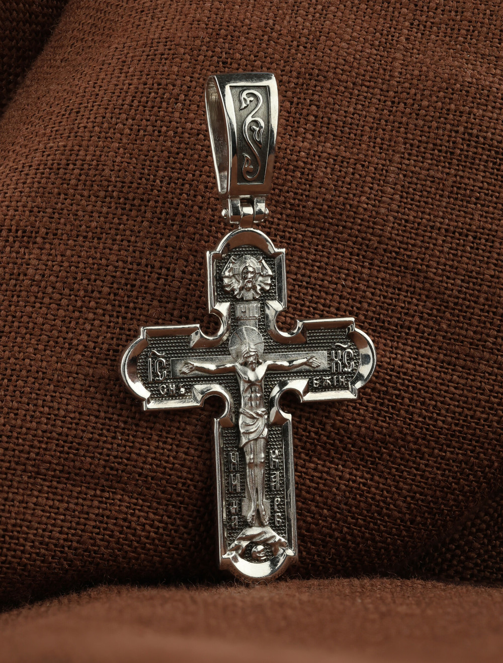 Крест из белого золота