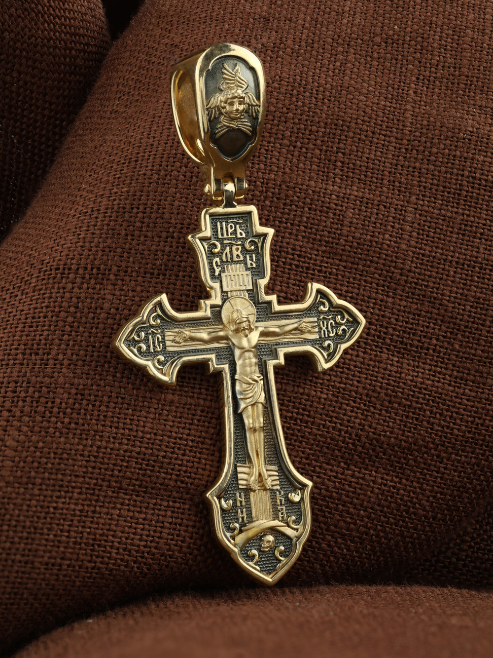 Крест из лимонного золота