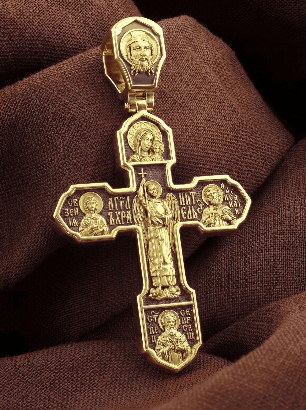 Крест из лимонного золота