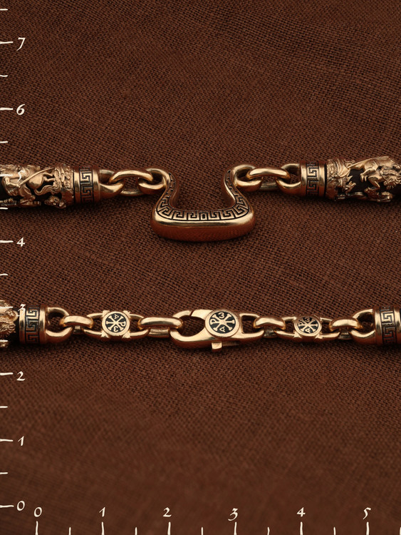 Цепь из золота c эмалью и эбеновым деревом