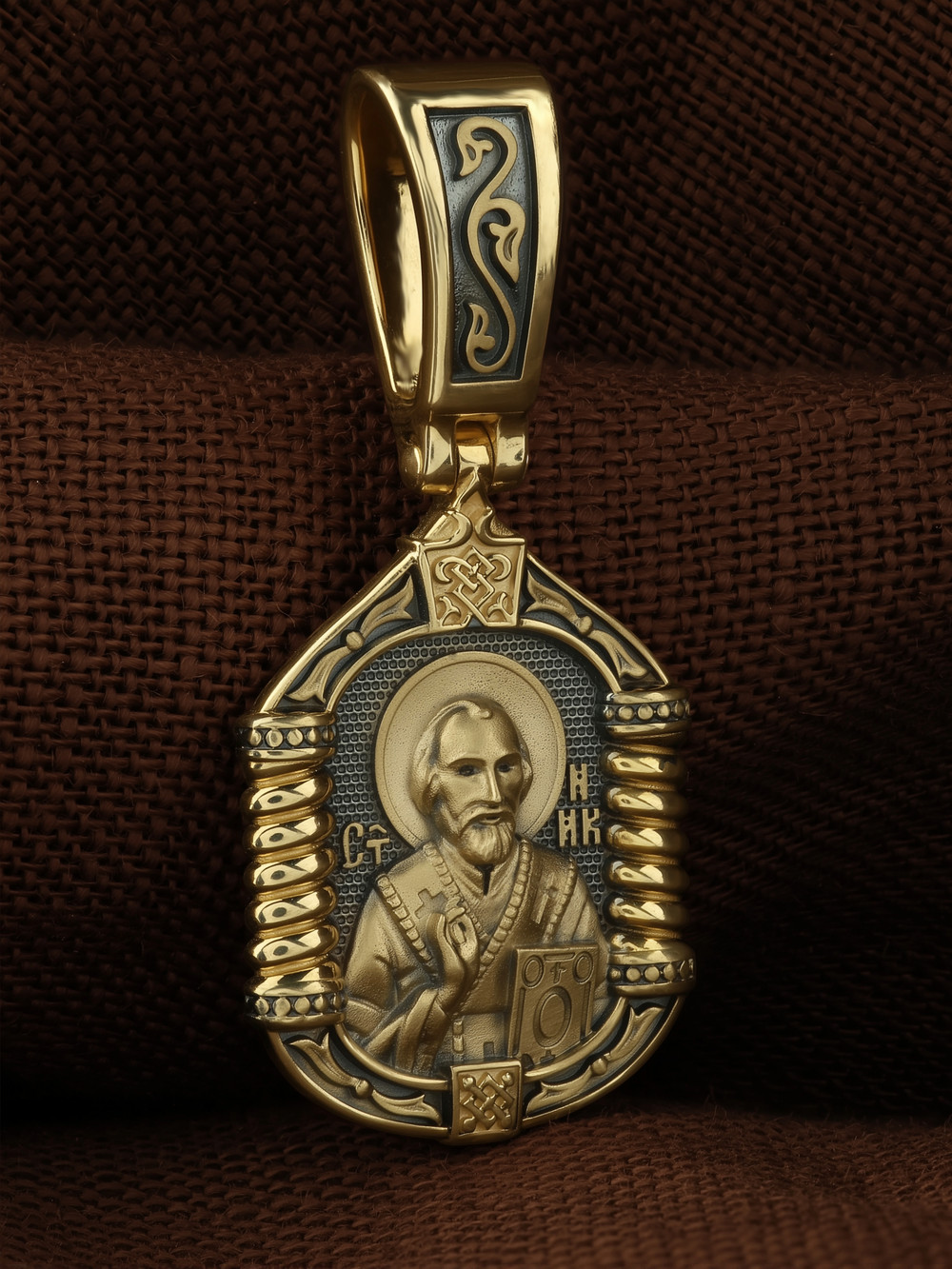 Образок из лимонного золота