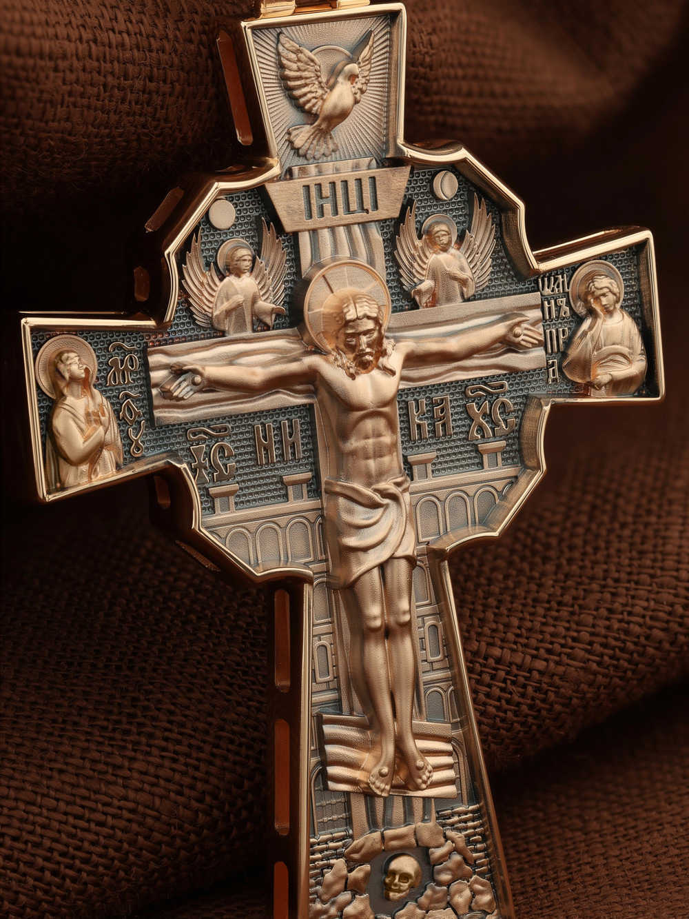 Крест из золота