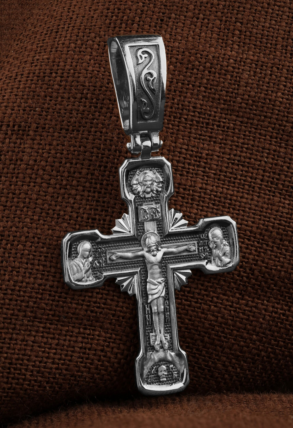 Крест из белого золота