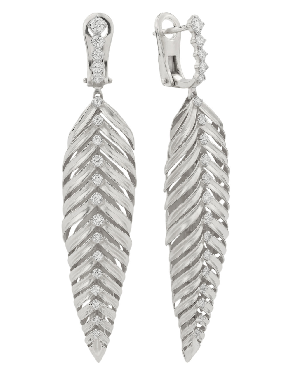 Серьги из белого золота c бриллиантами