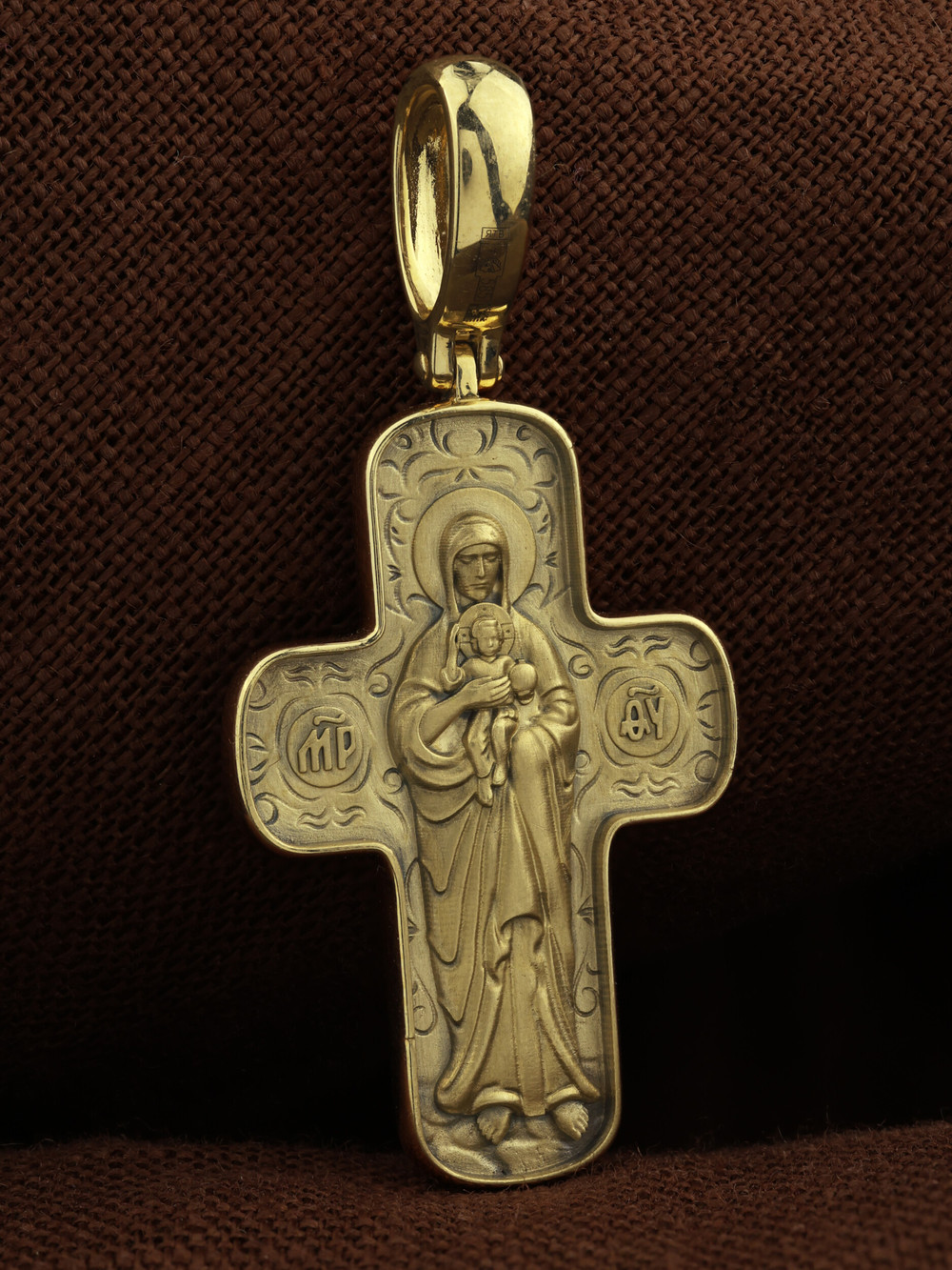 Крест из лимонного золота