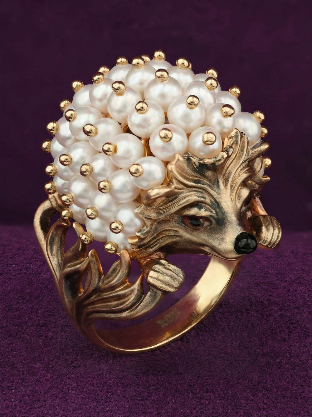 Кольцо из золота c эмалью и жемчугом