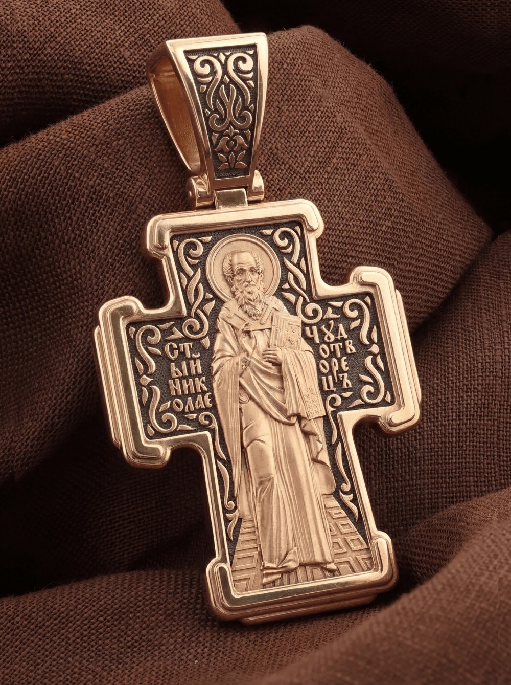 Крест из золота