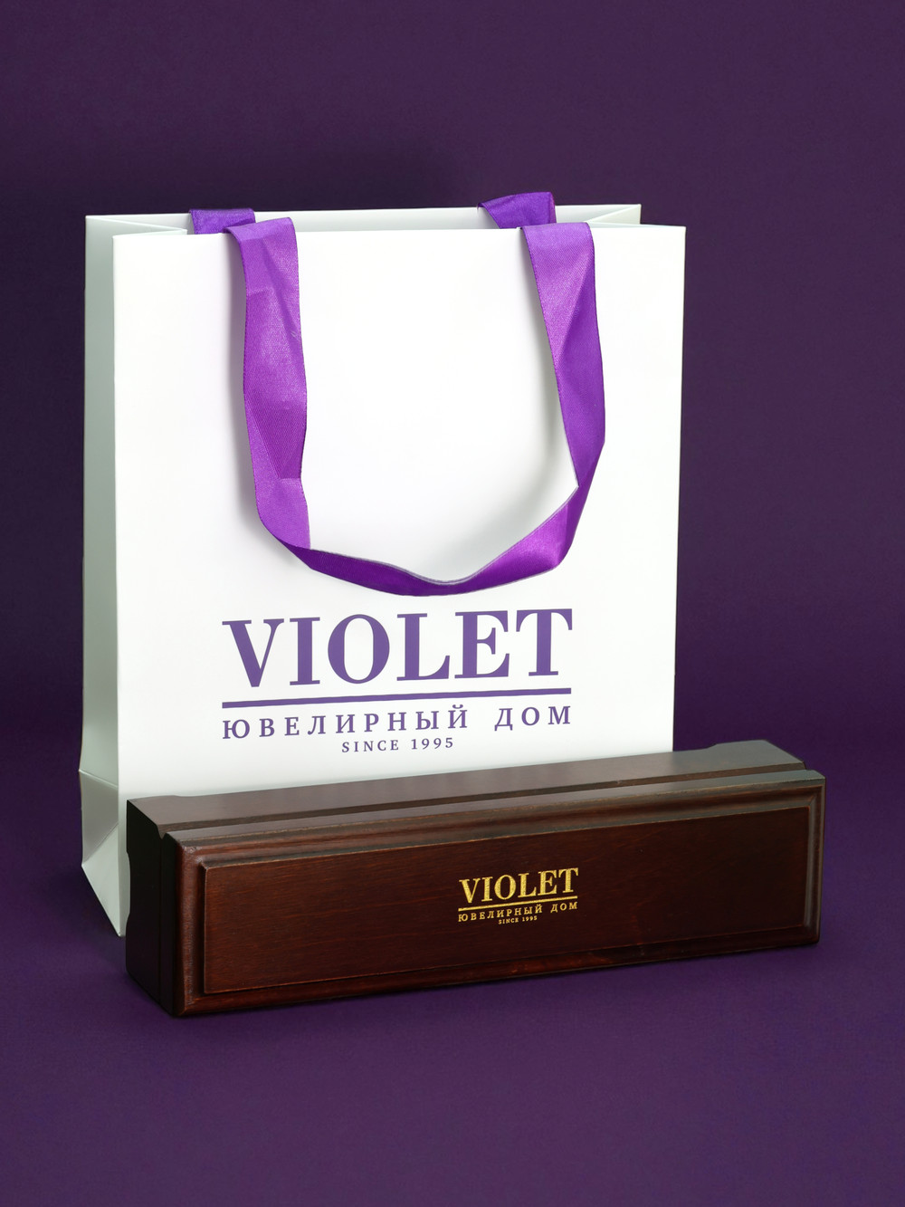 Браслет из розового золота c бриллиантами и перламутром