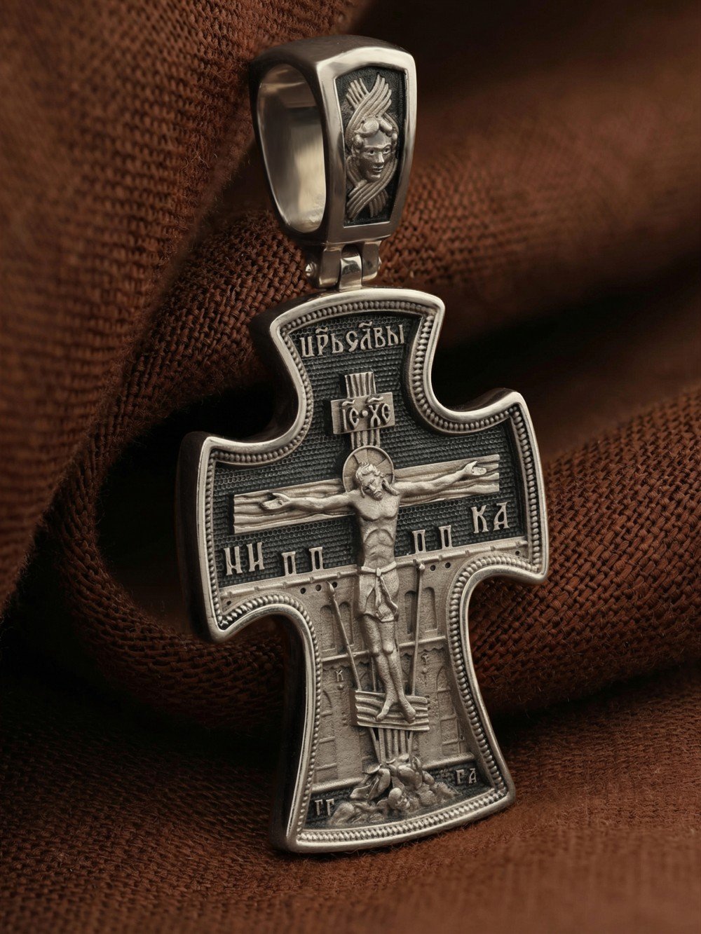 Крест из белого золота