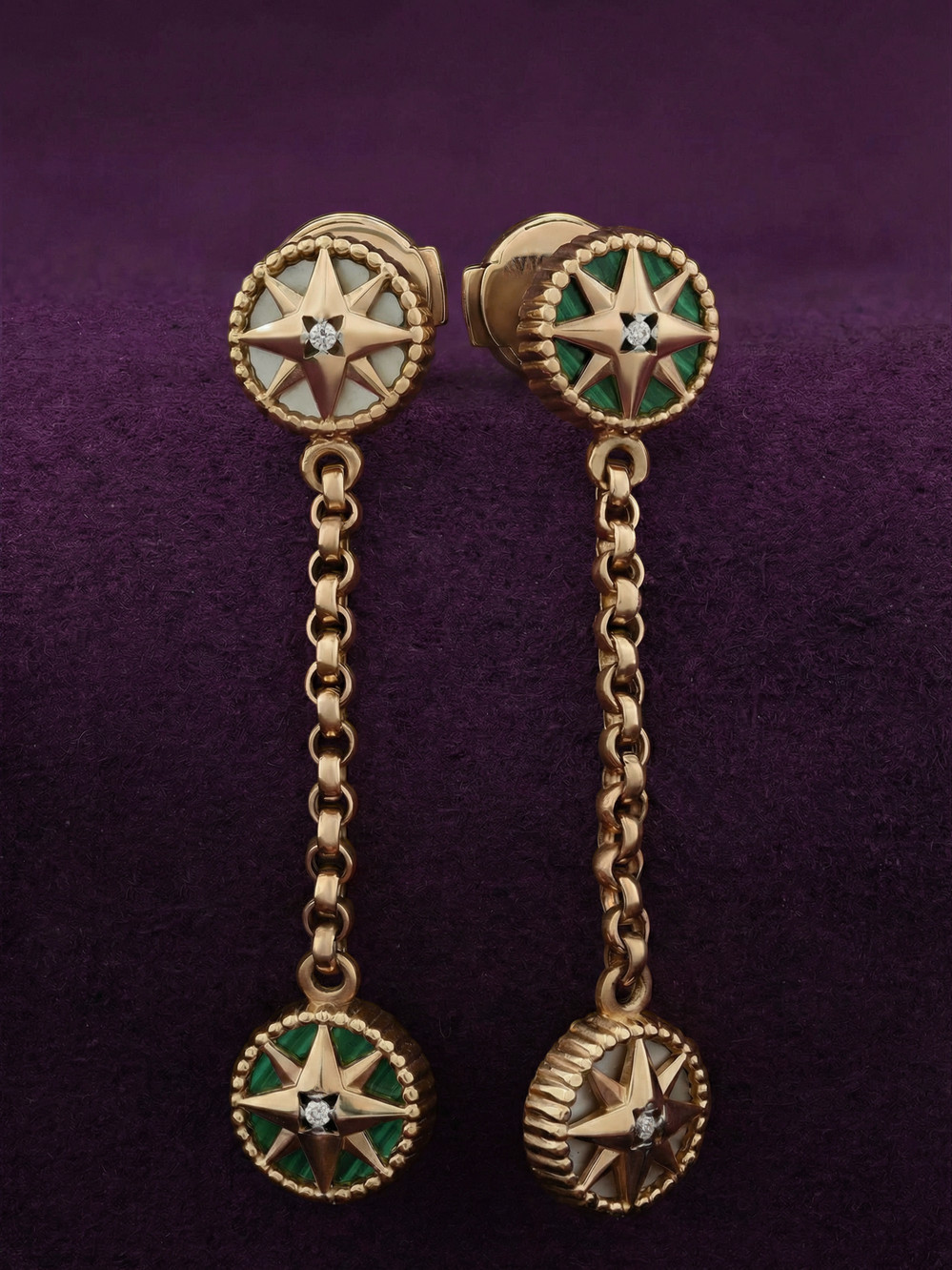 Серьги из золота c бриллиантами, малахитом и перламутром