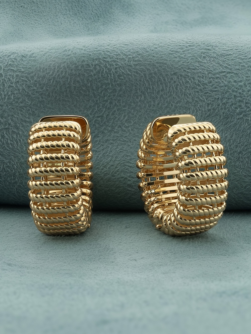 Серьги из золота