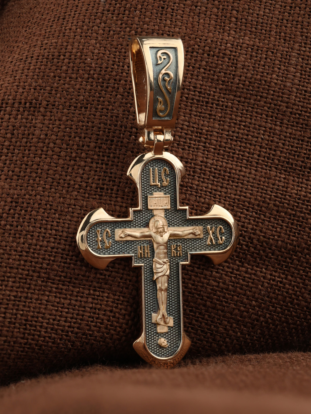 Крест из золота