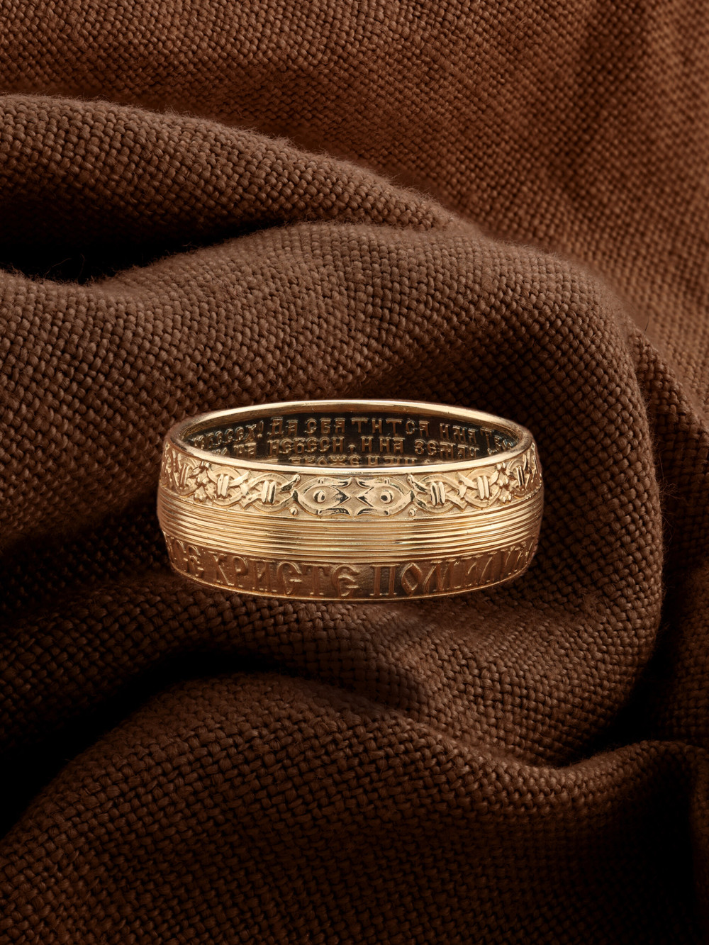 Кольцо из золота