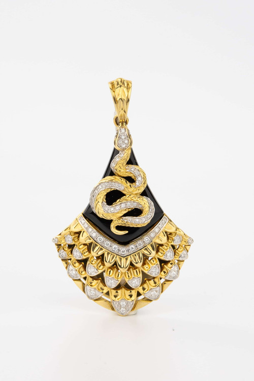 Подвеска из лимонного золота c бриллиантами и ониксом