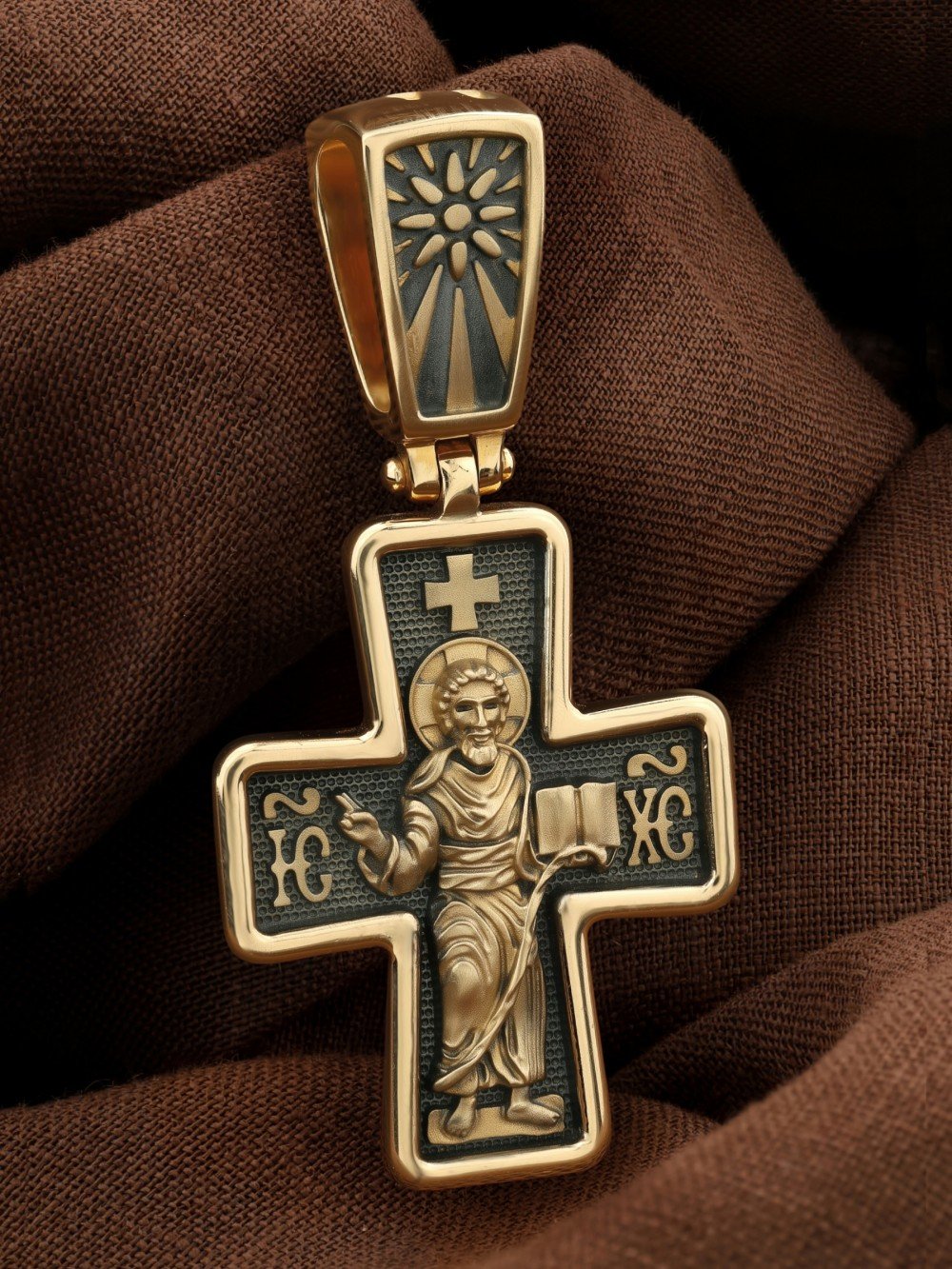 Крест из лимонного золота