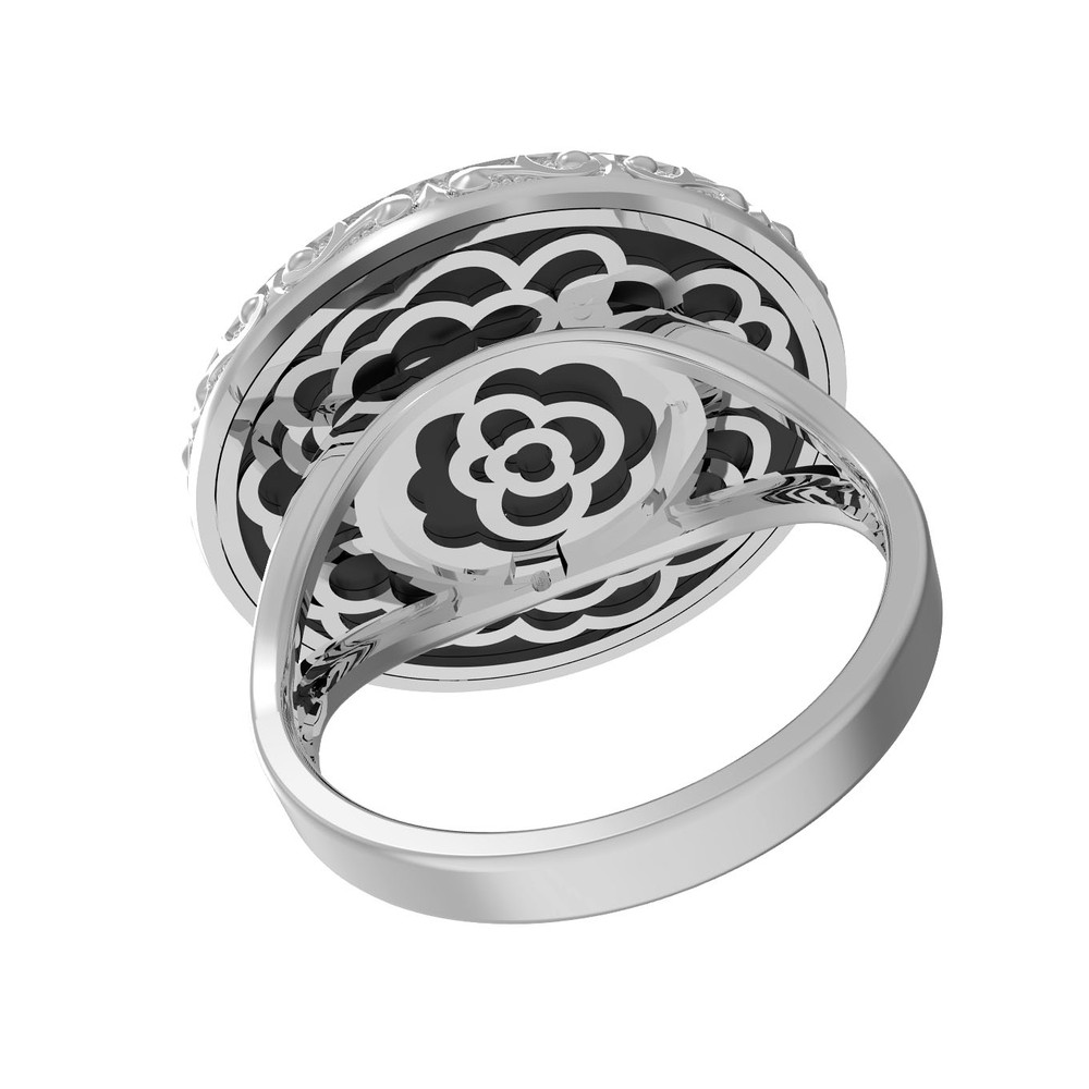 Кольцо из белого золота c ониксом и перламутром