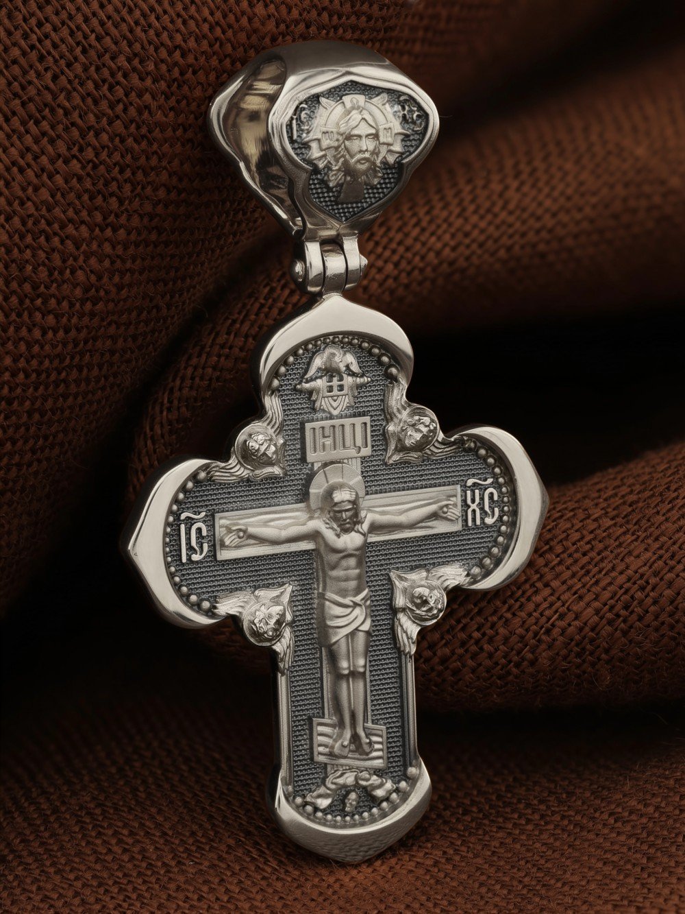 Крест из белого золота