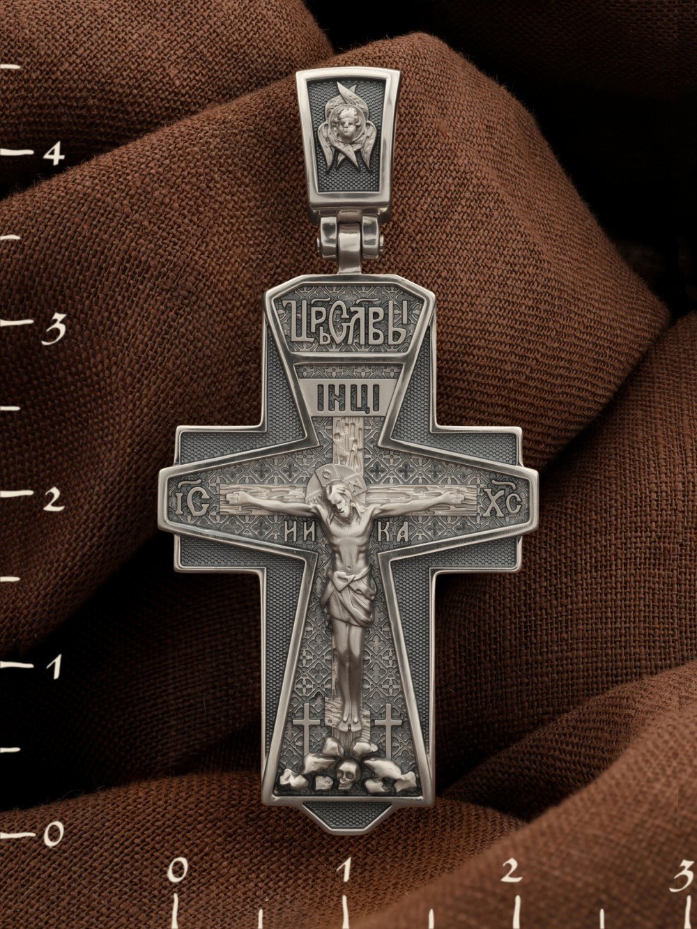 Крест из белого золота