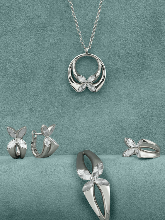 Кольцо из белого золота