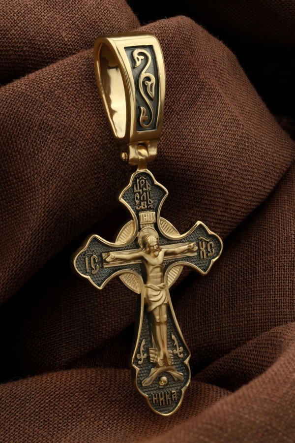 Крест из лимонного золота