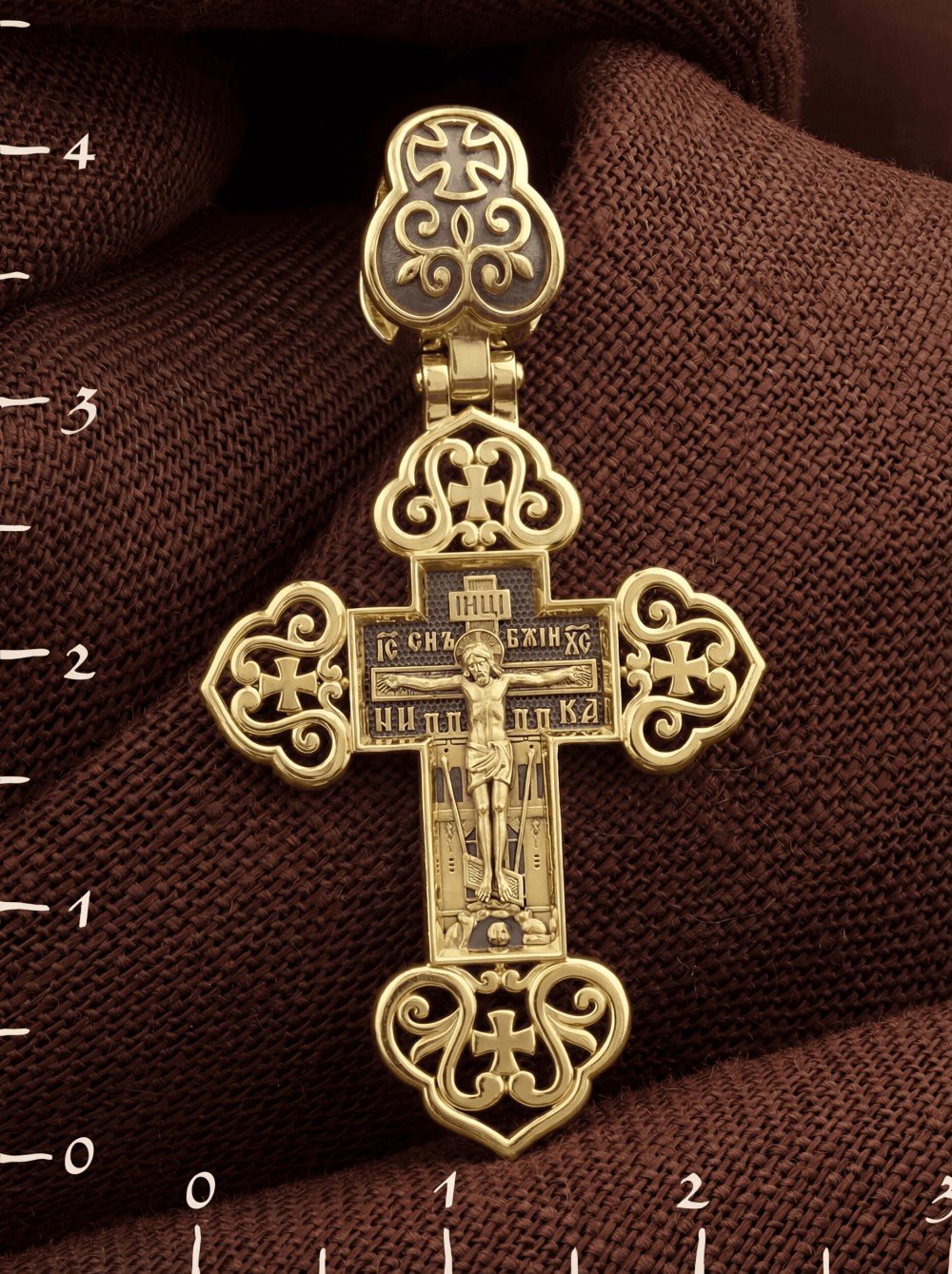 Крест из лимонного золота