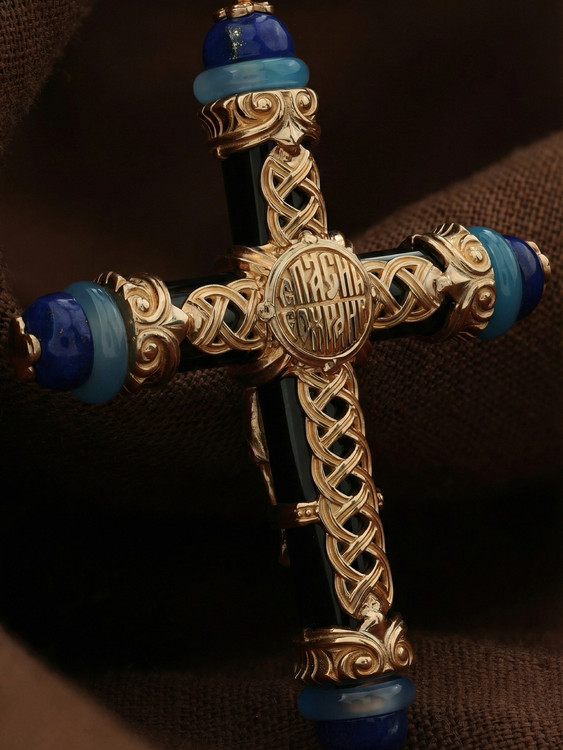 Крест из золота c ониксом, агатом и лазуритом