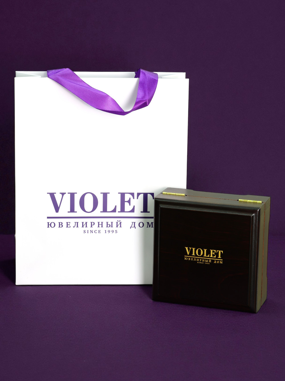 Брошь из лимонного золота c эмалью и бивнем мамонта