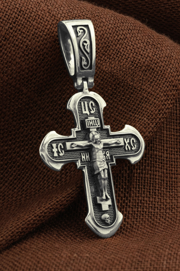 Крест из белого золота