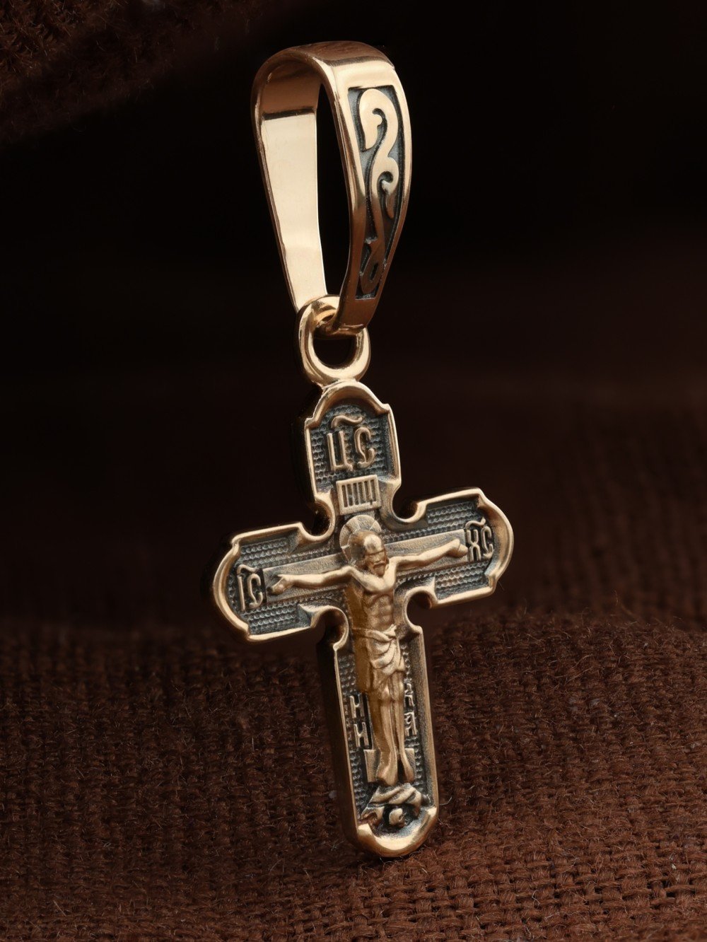 Крест из золота