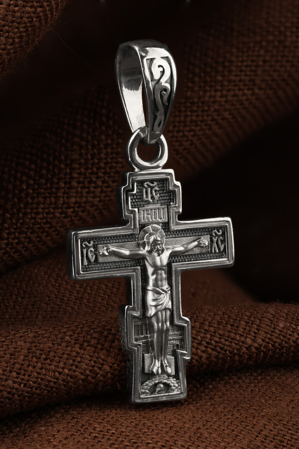 Крест из белого золота