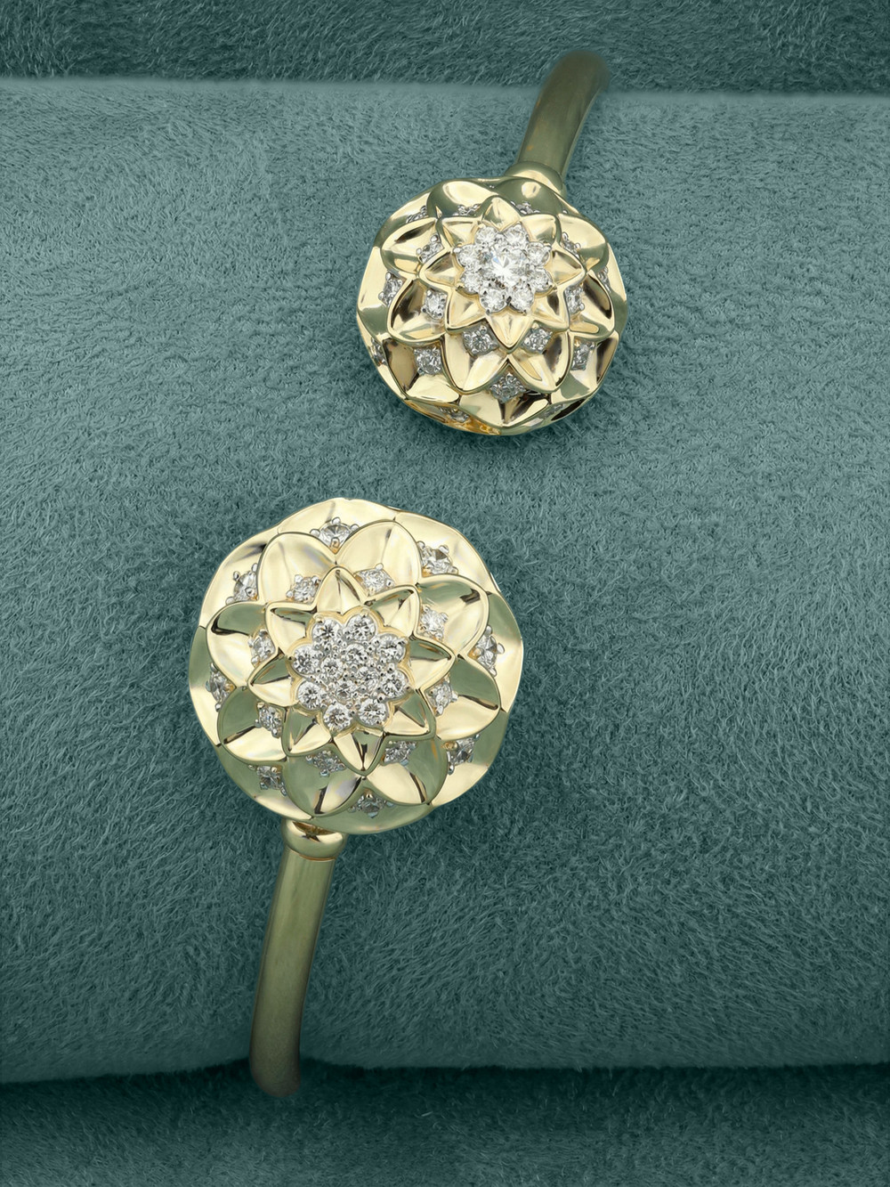 Браслет из лимонного золота c бриллиантами