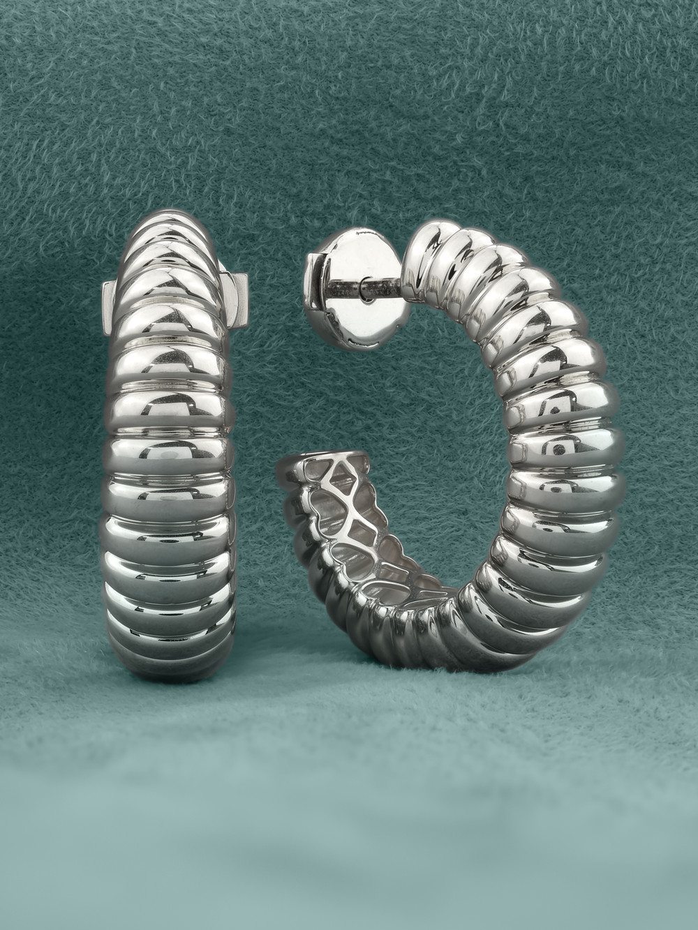 Серьги из белого золота