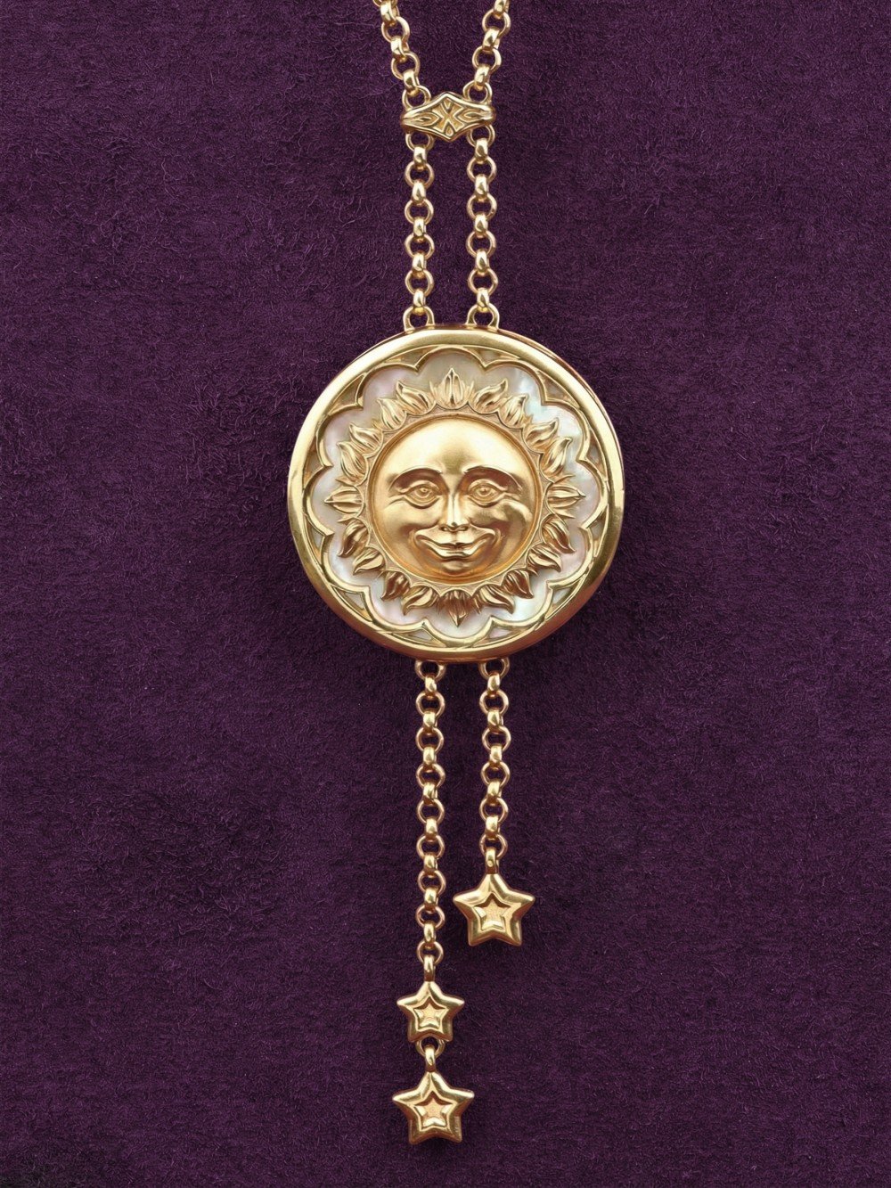 Колье из лимонного золота c ониксом и перламутром