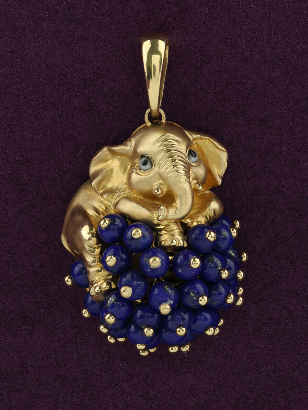 Подвеска из лимонного золота c эмалью и лазуритом