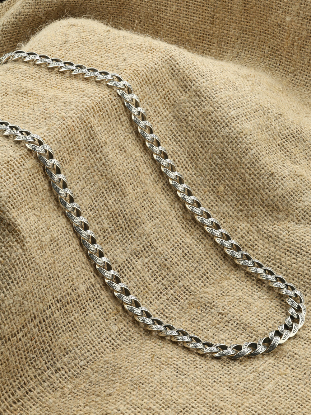 Цепь из серебра c рубином