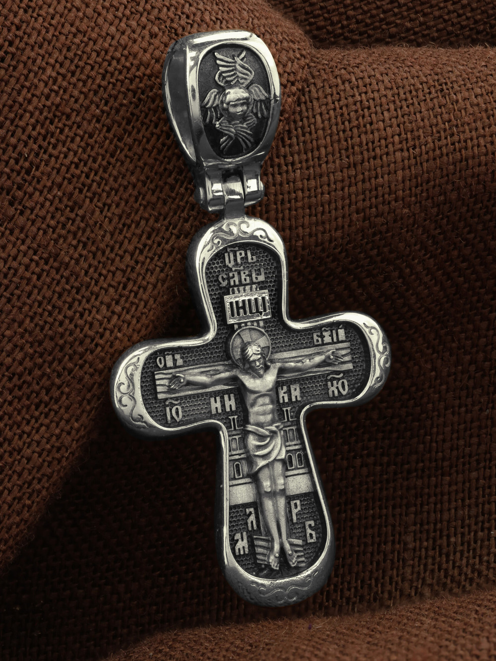 Крест из белого золота