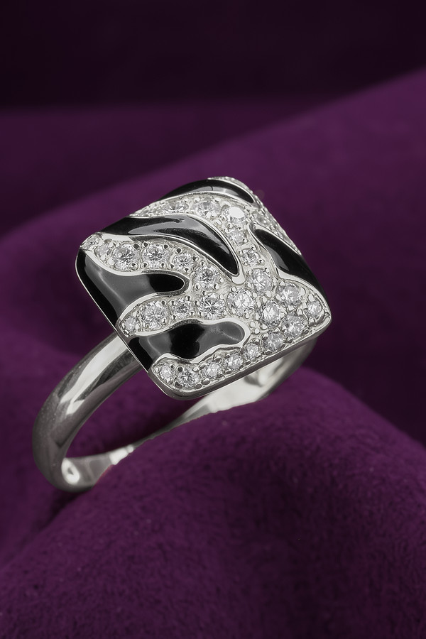 Кольцо из белого золота c эмалью и бриллиантами