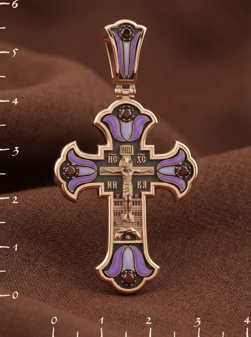 Крест из золота c эмалью и рубином