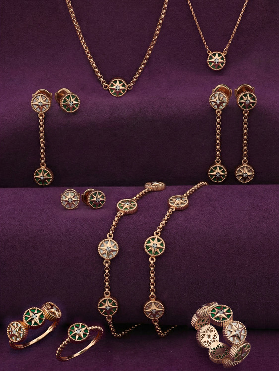 Кольцо из золота c бриллиантами, малахитом и перламутром