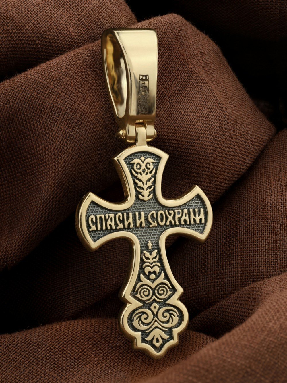 Крест из лимонного золота
