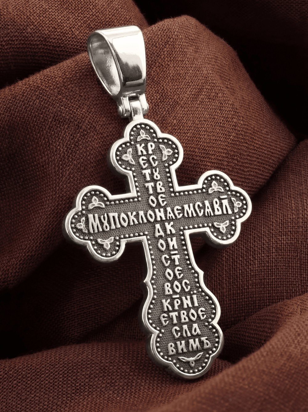Крест из белого золота